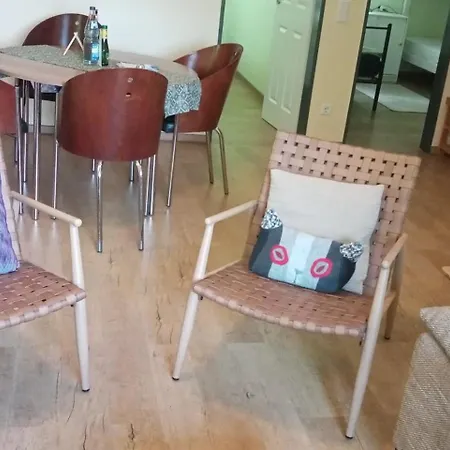 Ferienwohnung Waren * ヴァーレン