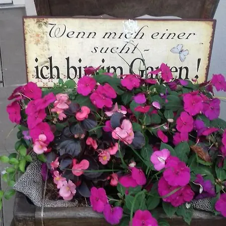Ferienwohnung Waren * ヴァーレン